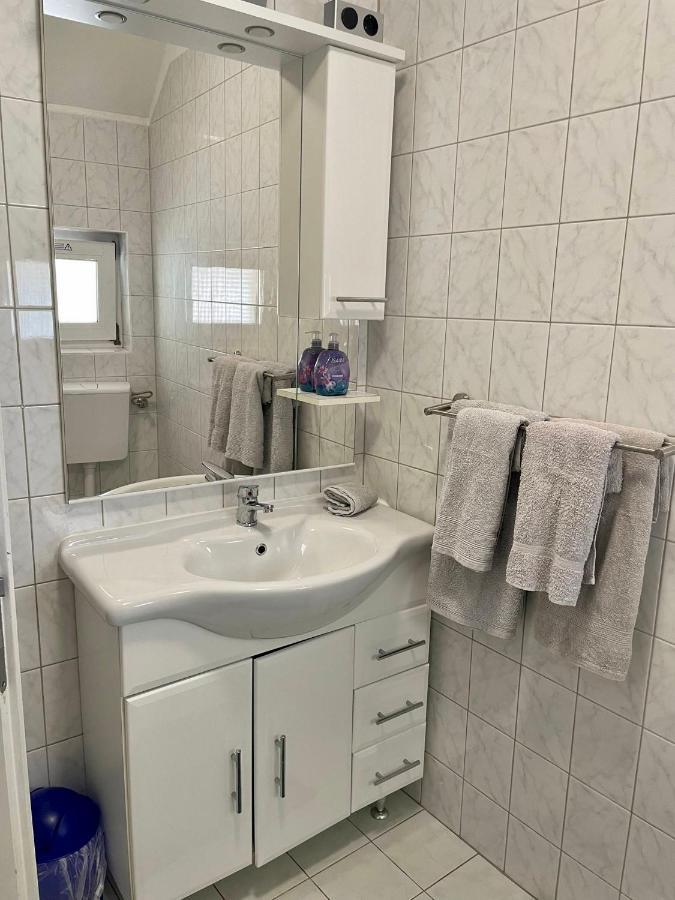 Easystay#2 Cozy Studio In Kliniknaehe, Mit Netflix,Kueche & Bad Бад-Эйнхаузен Экстерьер фото